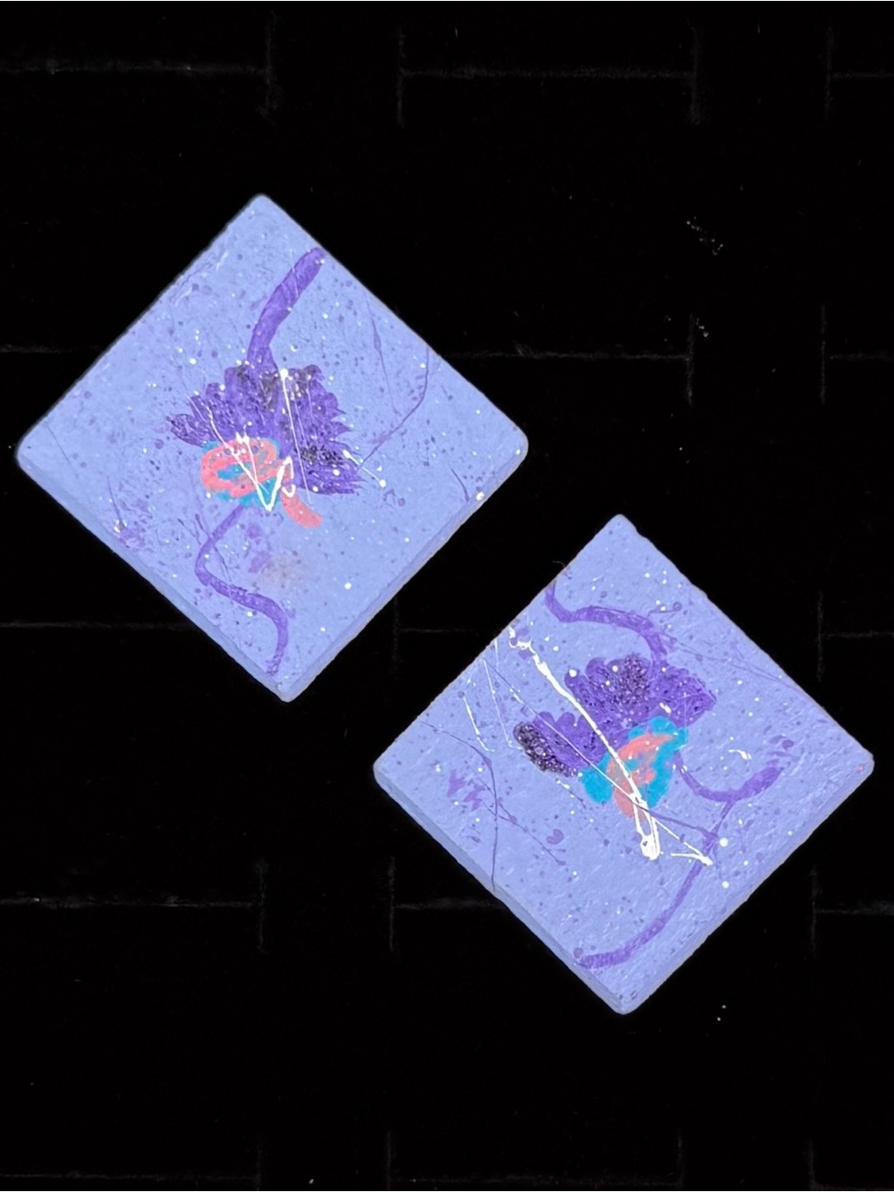 Lightweight, lavender purple square retro costume pierced earrings